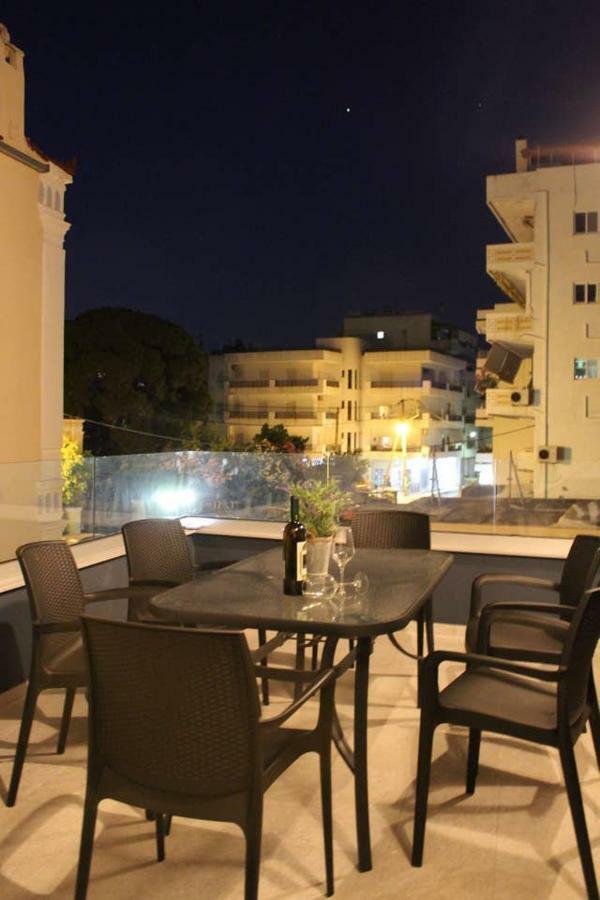 Mos Luxury City Suites - The Loft Hriszí Aktí Haniá Kültér fotó