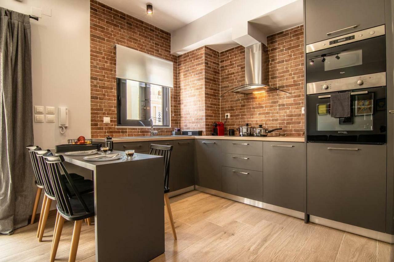 Mos Luxury City Suites - The Loft Hriszí Aktí Haniá Kültér fotó
